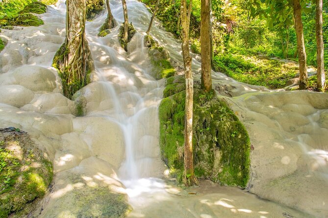 Sticky Waterfall Chiang Mai and Mae Ngat Boat Tour - Stop 2: Mae Ngat Dam & Reservoir, plus the boat trip