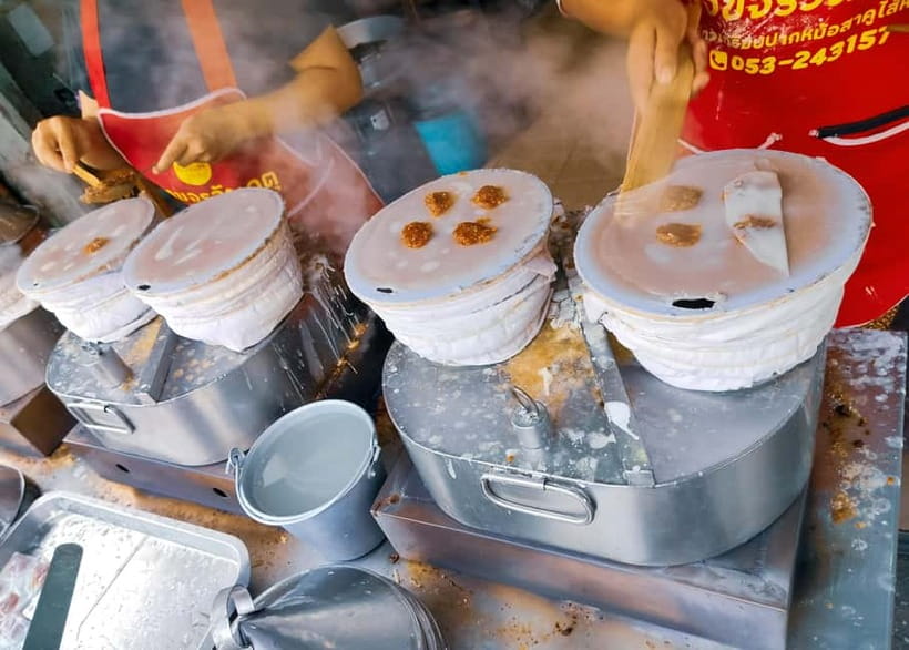 Taste of Chiang Mai: Michelin Guide & Street Food Tour - Warorot Market (Kad Luang) time: more than just photo stops