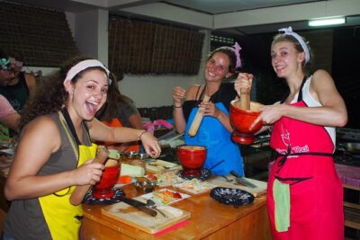 Tomyumthai Cooking Class in Chiang Mai - Back at the Cooking School: How the Step-by-Step Lesson Works