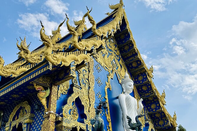 Visit Chiang Rai Temples and Lalitta Cafe from Chiang Mai - Wat Huay Pla Kang: Elevator Up to the Goddess of Mercy
