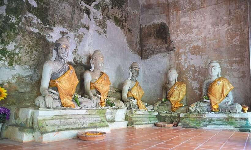 Wat Phra That Doi Suthep & Wat Pha lat Evening Tour & Guide - Making Merit Without Getting It Wrong