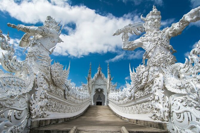 White, Red/Black and Blue Temples Full Day Trip From Chiang Mai - One Day, Four Iconic Stops: How This Chiang Rai Route Works